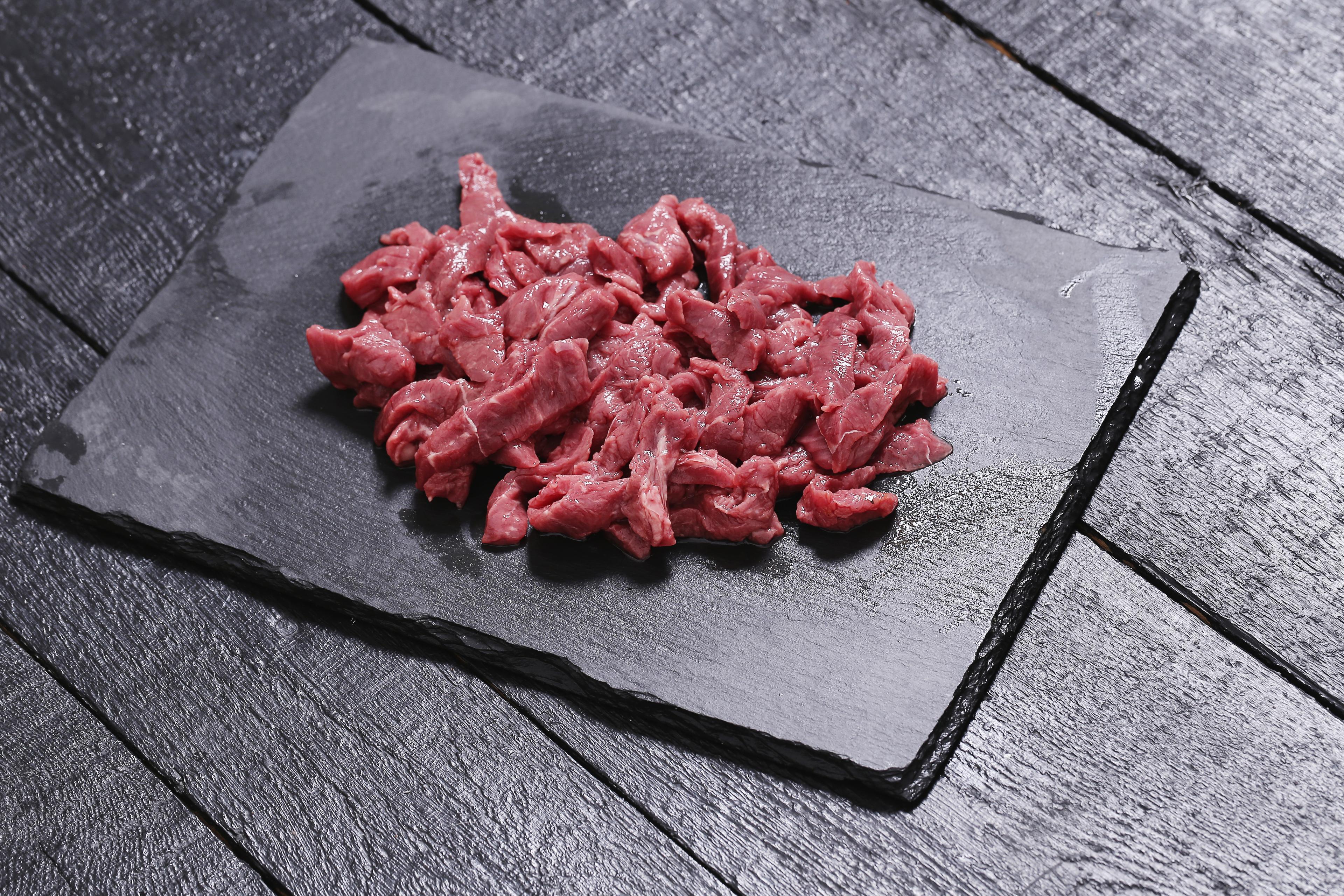 Sliced lamb image